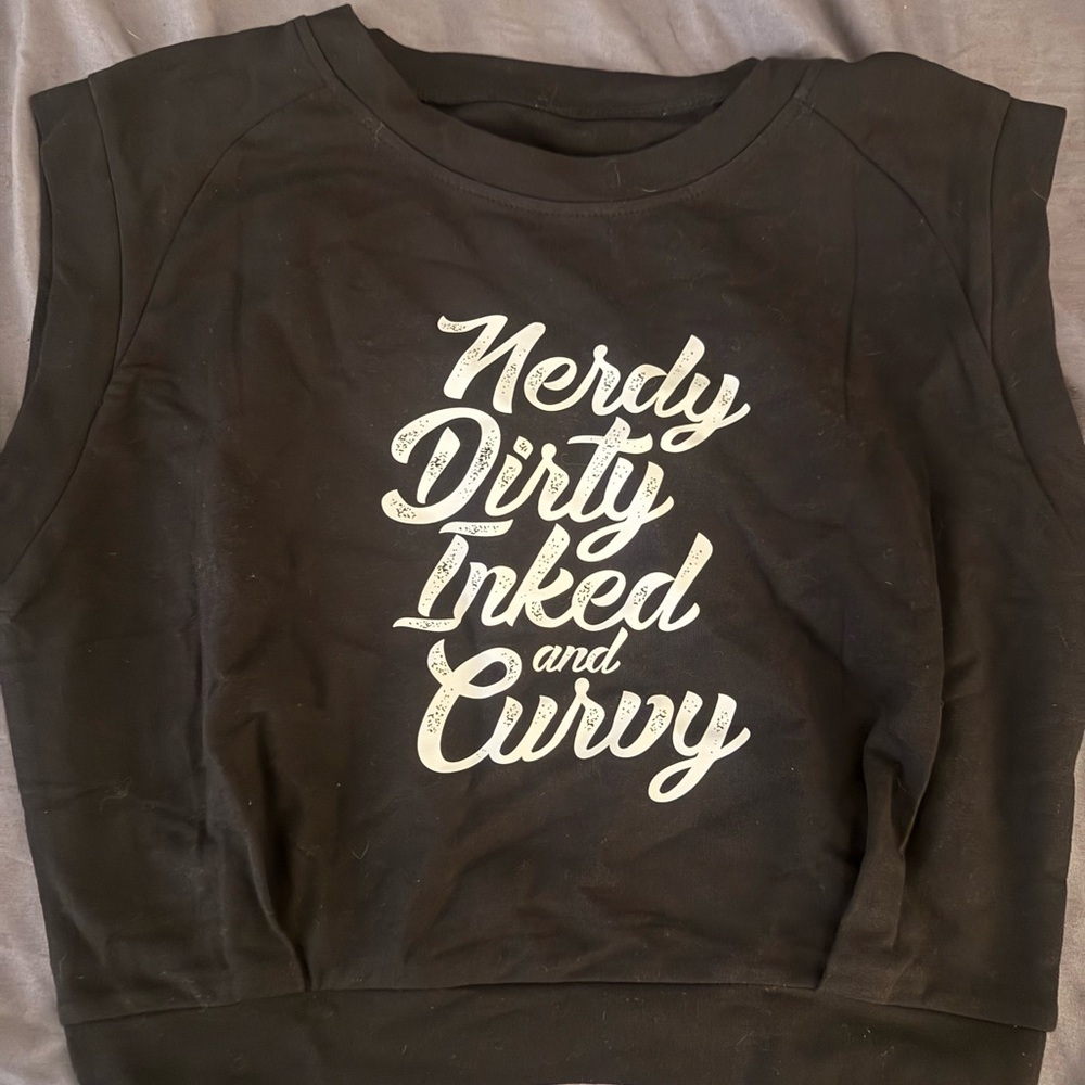 Women’s workout crop top